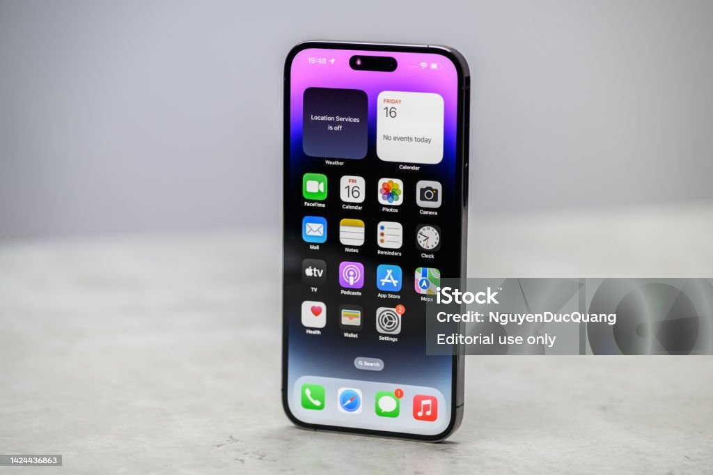 Samsung phone repair and screen replacement in Bur DubaiiPhone 14 pro charging problem. 3 Main Reasons and Quick Fixes